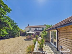 Rear- click for photo gallery